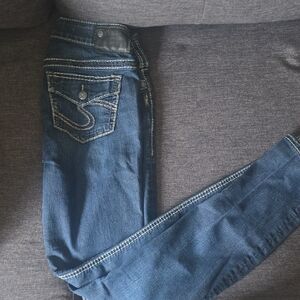Silver Jeans Indigo Skinny Women's Denim with Contrast Stitching